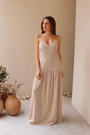 vestido longo deusa areia