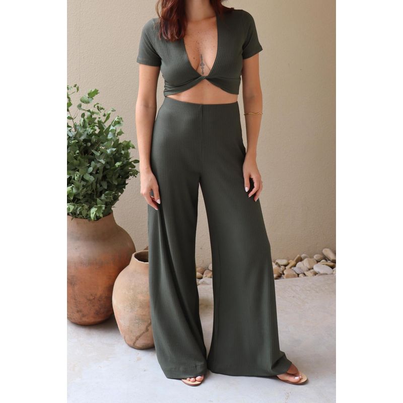 calca-canelada-pantalona-leveza-verde-militar-VERDE-MILITAR-019-00659-M